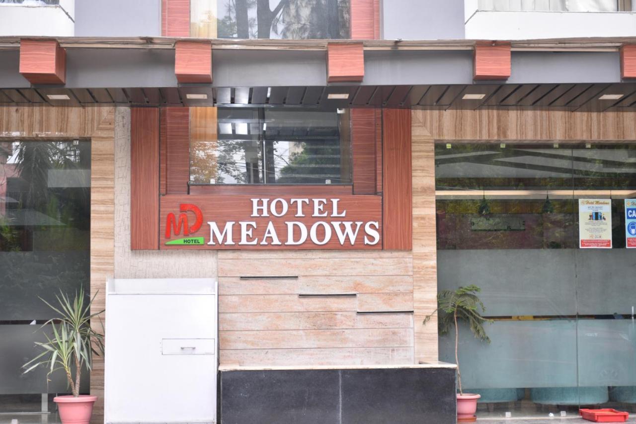 Hotel Meadows Varanasi Ngoại thất bức ảnh