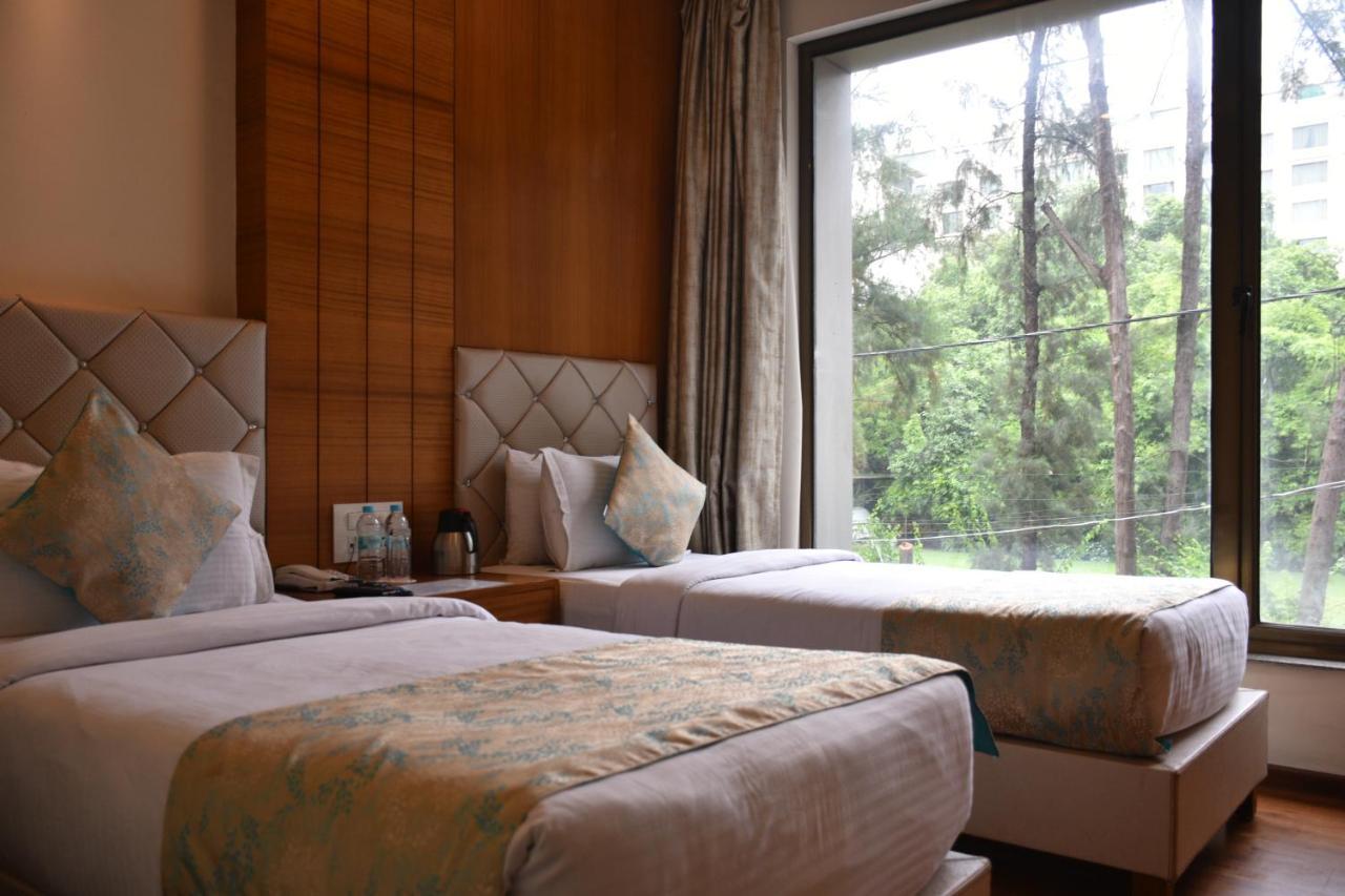Hotel Meadows Varanasi Ngoại thất bức ảnh