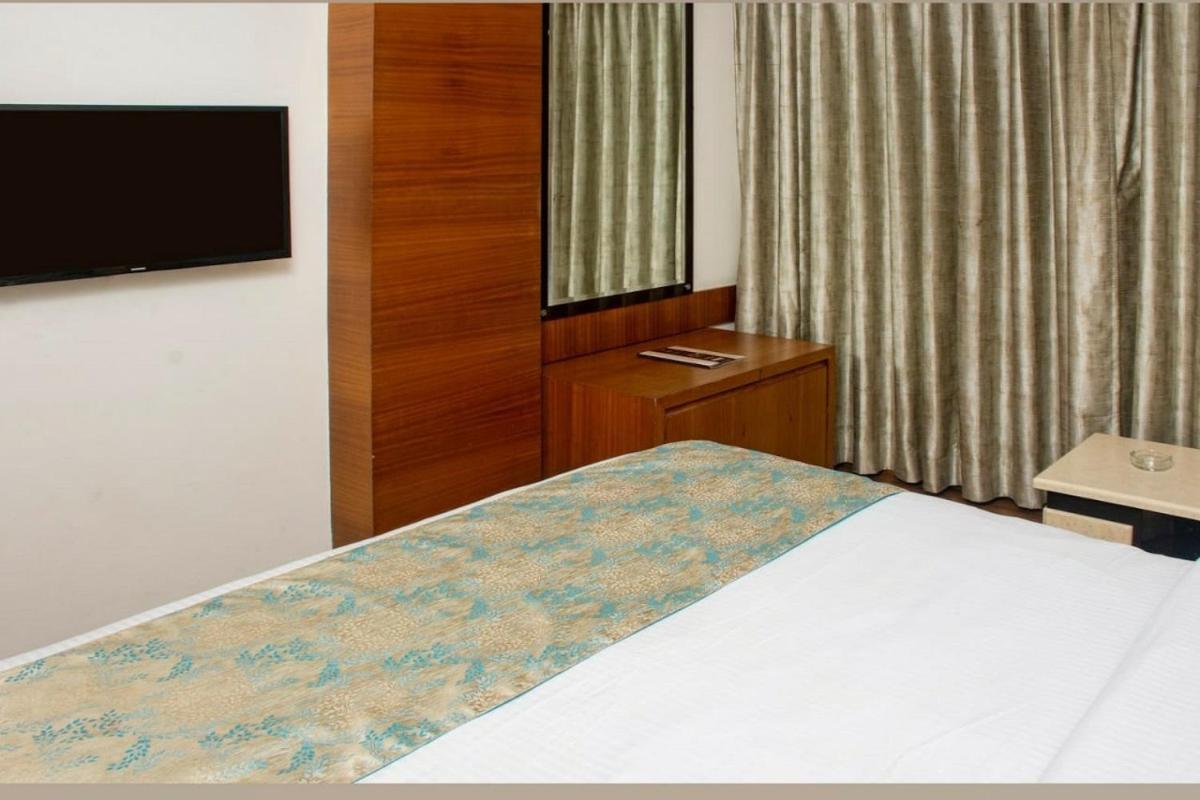 Hotel Meadows Varanasi Ngoại thất bức ảnh