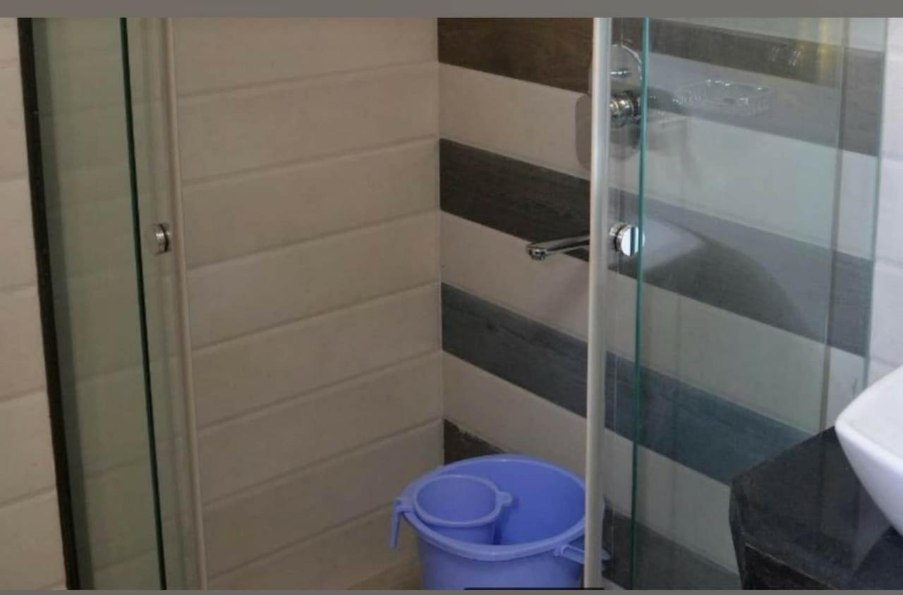 Hotel Meadows Varanasi Ngoại thất bức ảnh