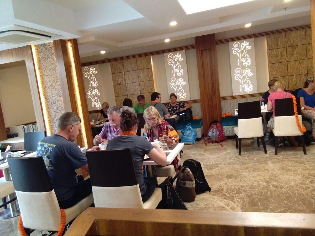 Hotel Meadows Varanasi Ngoại thất bức ảnh