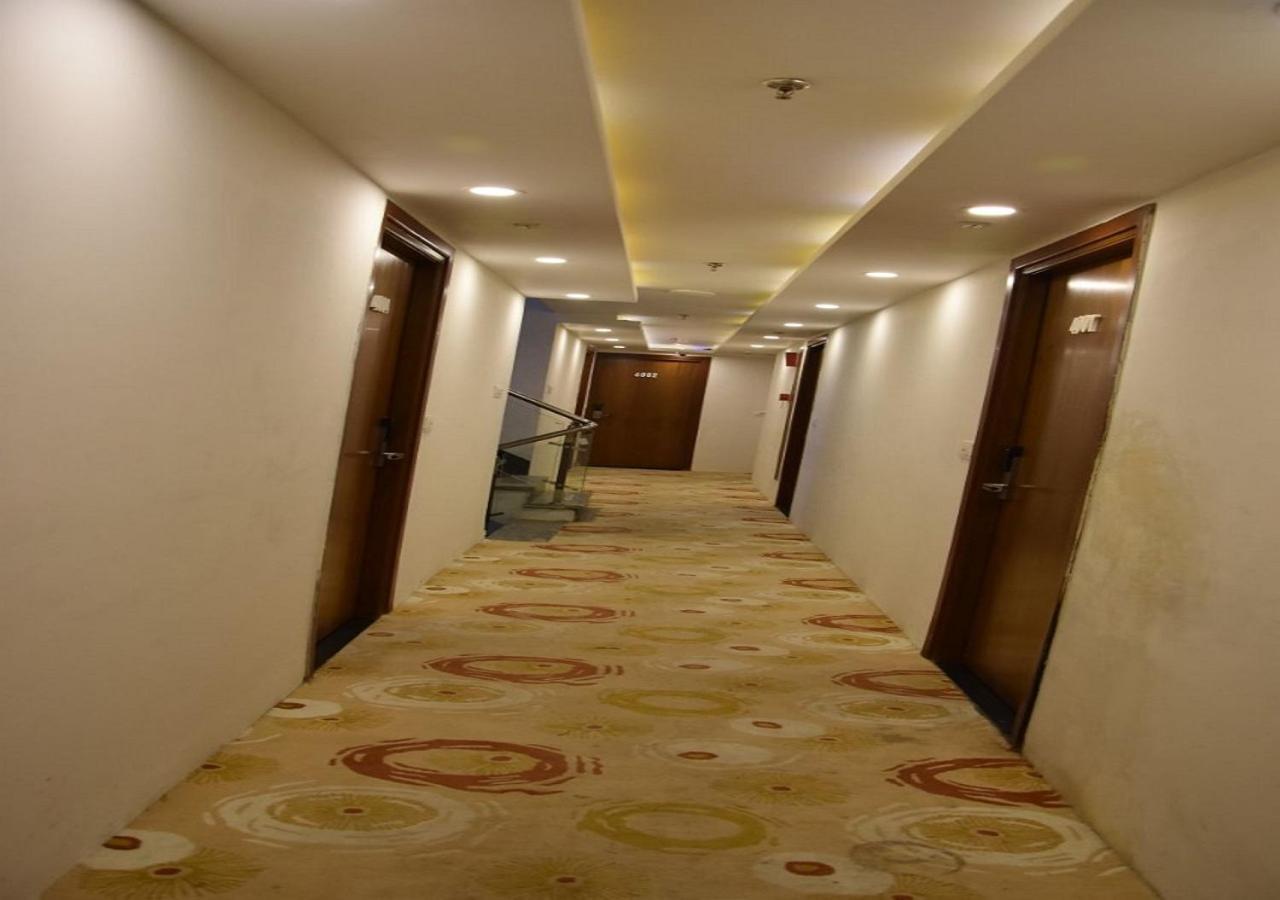 Hotel Meadows Varanasi Ngoại thất bức ảnh