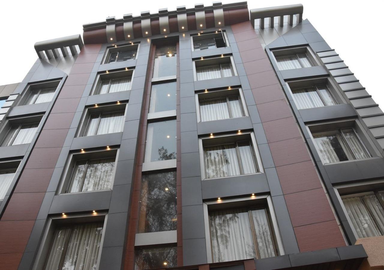 Hotel Meadows Varanasi Ngoại thất bức ảnh